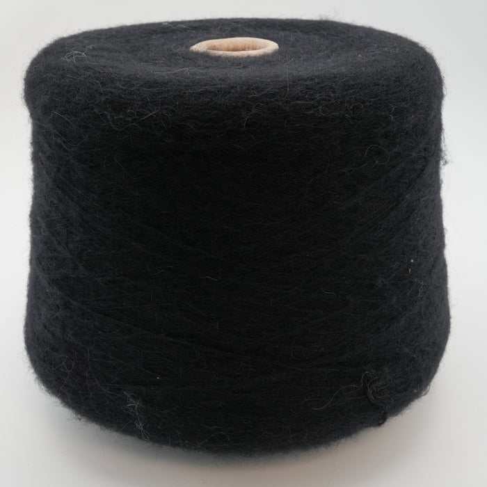 Noah, 1350m/1476yds per 100g/3.5oz, Black Haze, Fluffy Polyamide Blend