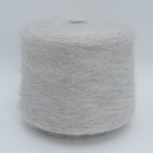 Moonlight 5500 · 550m/100g (601yds/3.5oz) (Fingering) · 82WM 16PA 2EA