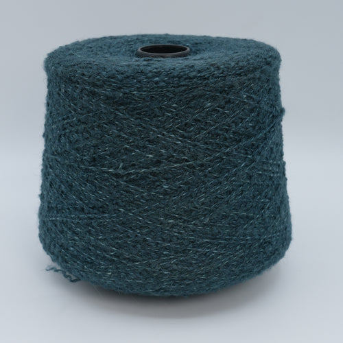 Lavinia Super 1/2.8 · 280m/100g (306yds/3.5oz) · DK · 50Wo 30WP 20Se