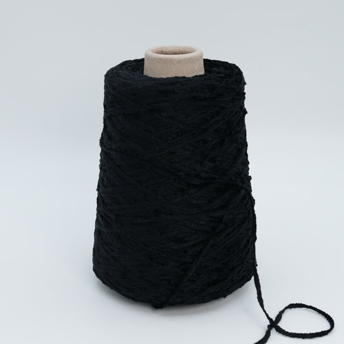 Luigi Boldrini · Effeto Seta 1.700 · 170m/100g (186yds/3.5oz) · 85% Viscose (Vi) 15% Polyamide (PA)