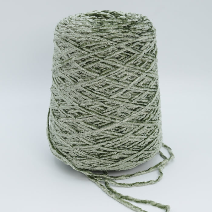Effeto Seta Sequins 1.200, 120m/131yds per 100g/3.5oz, Velvet Viscose & Polyamide Blend
