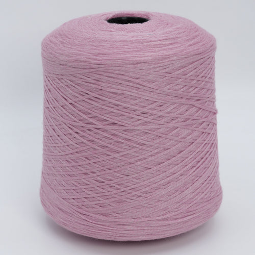 Fenis 3900 · 390m/100g (427yds/3.5oz) · Fingering · 70WS 30Se