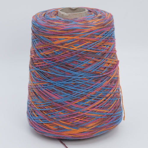 Fetuccia Stampata 3800 · 380m/100g (416yds/3.5oz) · Fingering · 100Co