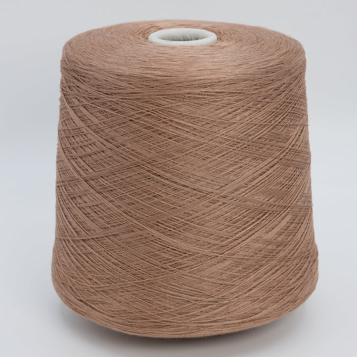 Lucente 4/90, 2250m/2461yds per 100g/3.5oz, Merino-Silk Blend