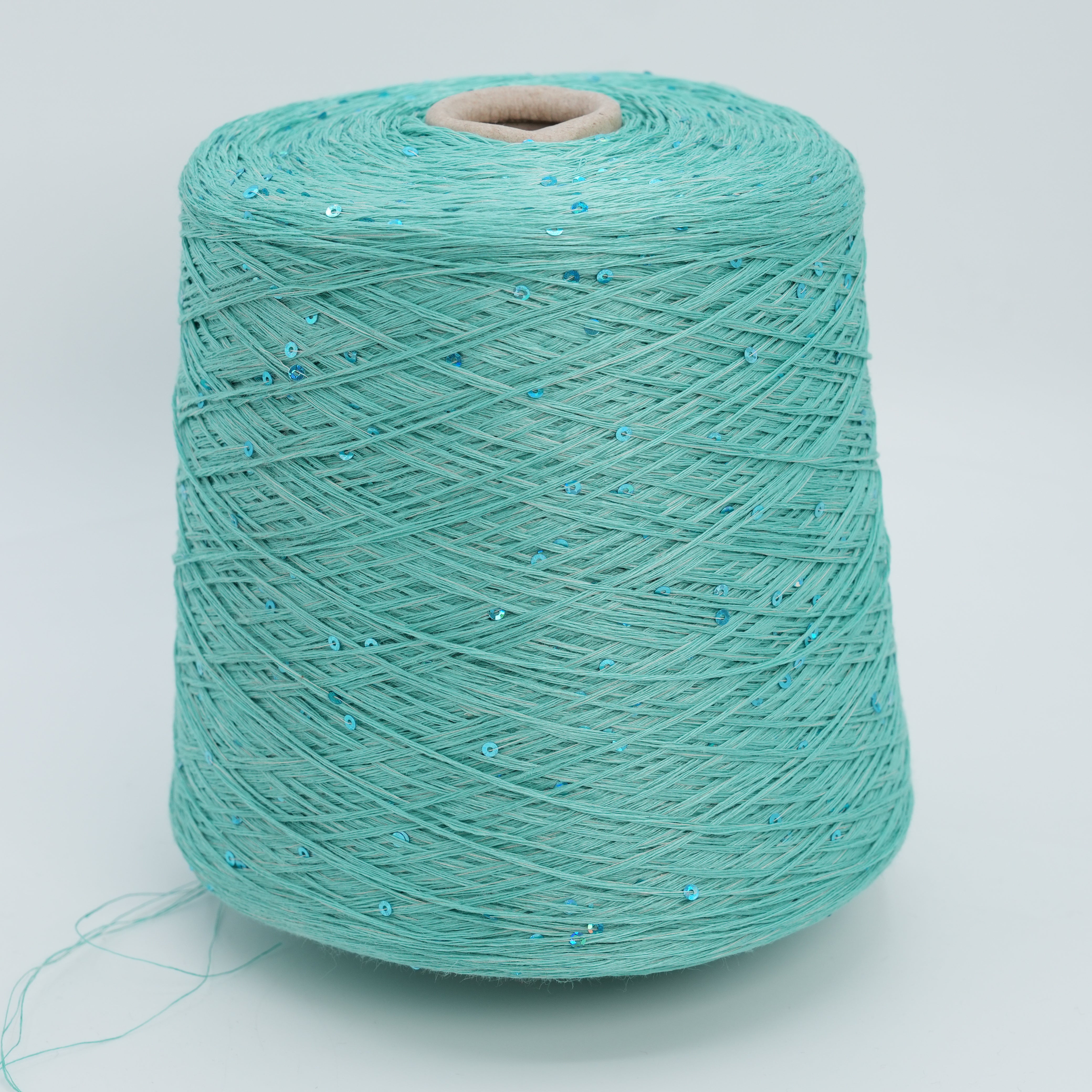 Lino 3700 · 370m/405yds per 100g/3.5oz · Fingering · 100Li Sequins