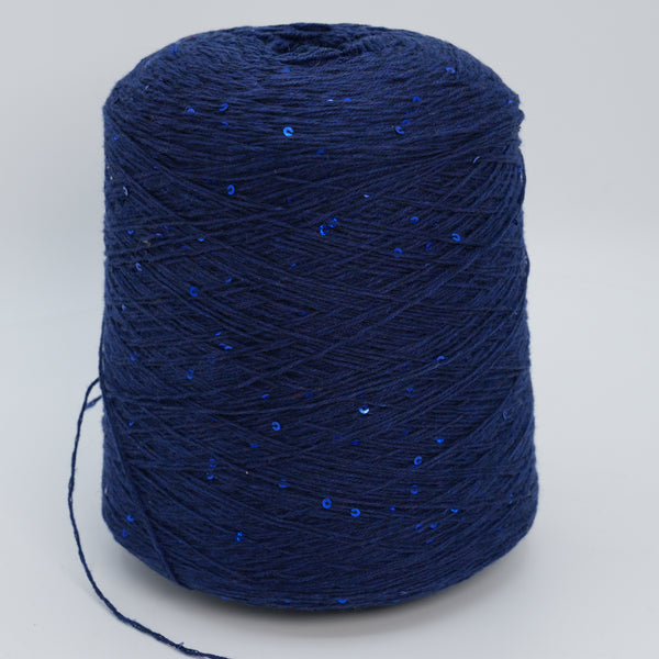 Submarine Lux 4600 · 460m/503yds per 100g/3.5oz · Fingering · 100WS Sequins