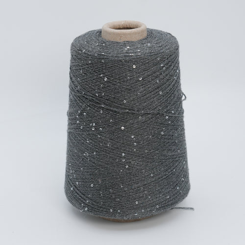 Velloso 8400 · 840m/919yds per 100g/3.5oz · Ultra Fine · 70Co 20Se 10WS Sequins