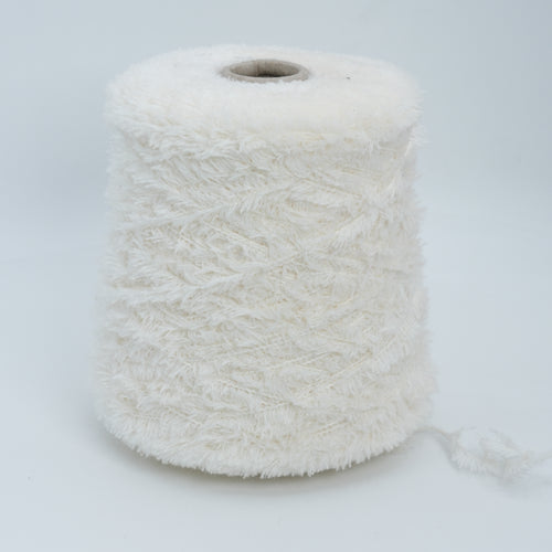 Cashwool Lush · 165m/180yds per 100g/3.5oz · Aran · 100WV