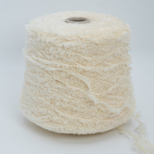 Cashwool Lush · 165m/180yds per 100g/3.5oz · Aran · 100WV
