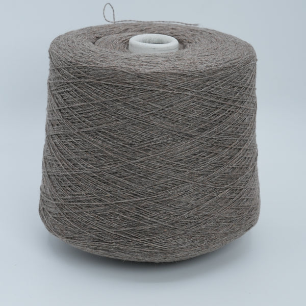 Baby Yak 2/15 · 750m/820yds per 100g/3.5oz · Lace · 40WY 10WS 20Se 30WV