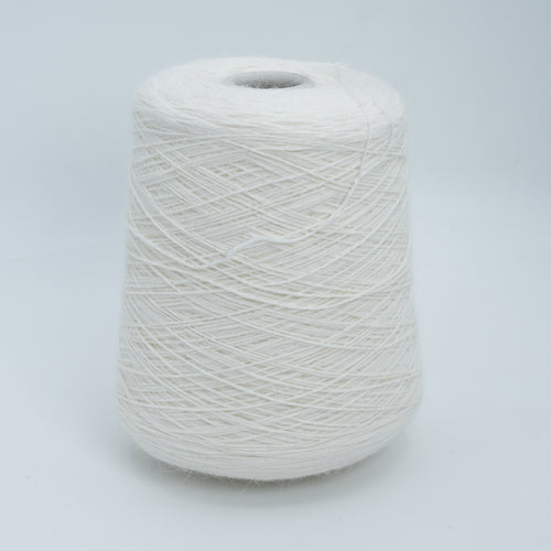 Luisa 3/15 · 500m/547yds per 100g/3.5oz · Fingering · 60WA 20WO 20PA