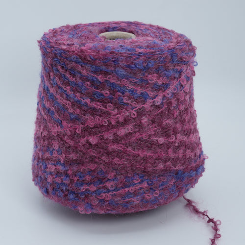 Astrakan 2000 · 200m/219yds per 100g/3.5oz · Worsted · 33WM 33WP 20PC 14PA