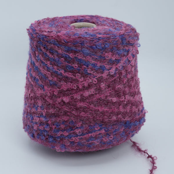 Astrakan 2000 · 200m/219yds per 100g/3.5oz · Worsted · 33WM 33WP 20PC 14PA