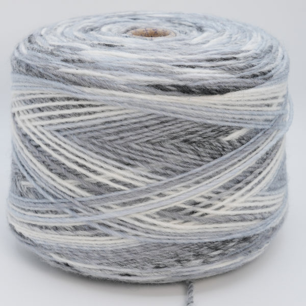 Pagliaccio 1800 · 180m/197yds per 100g/3.5oz · Worsted · 51WV 49PC
