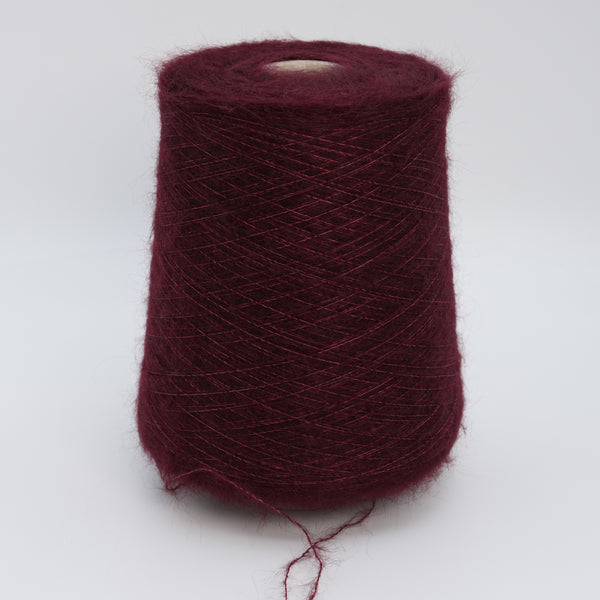 Camelot Silk 9000 · 900m/985yds per 100g/3.5oz · Ultra Fine · 75WM 25Se