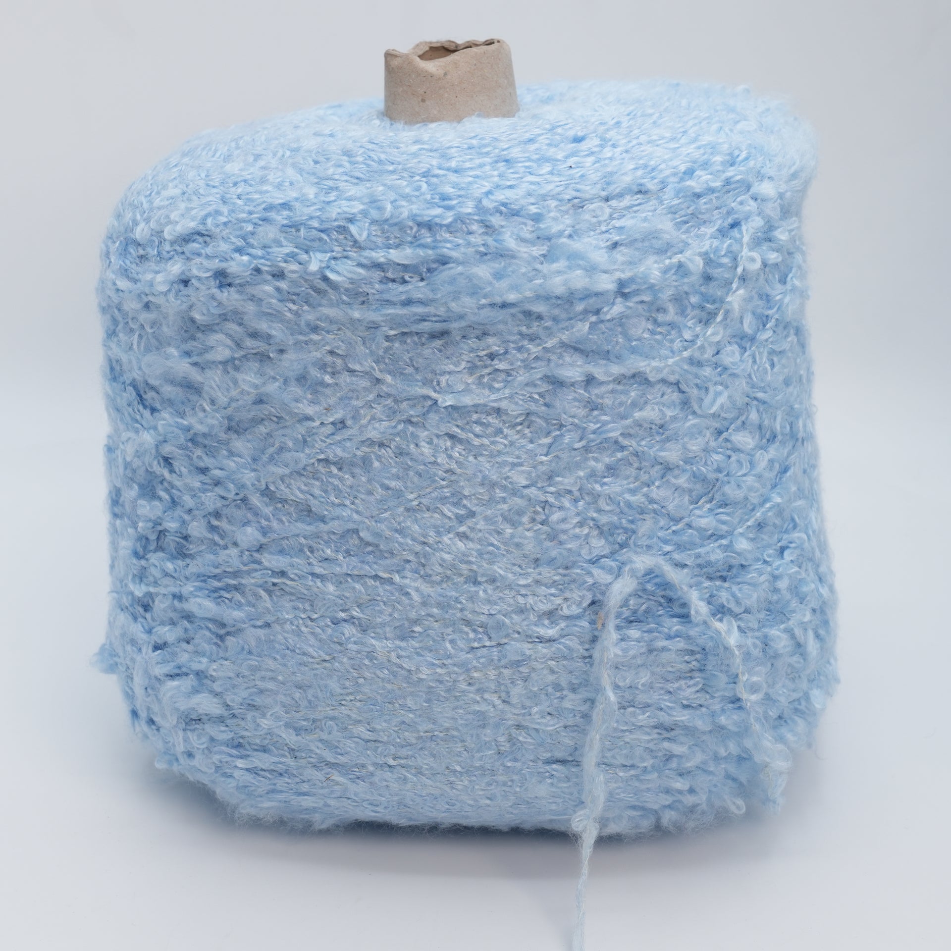 Angizia 2500 · 250m/273yds per 100g/3.5oz · DK · 60Mo 20WO 20Se