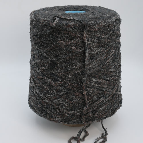Spritz 1700 · 170m/186yds per 100g/3.5oz · Aran · 85WV 15PA