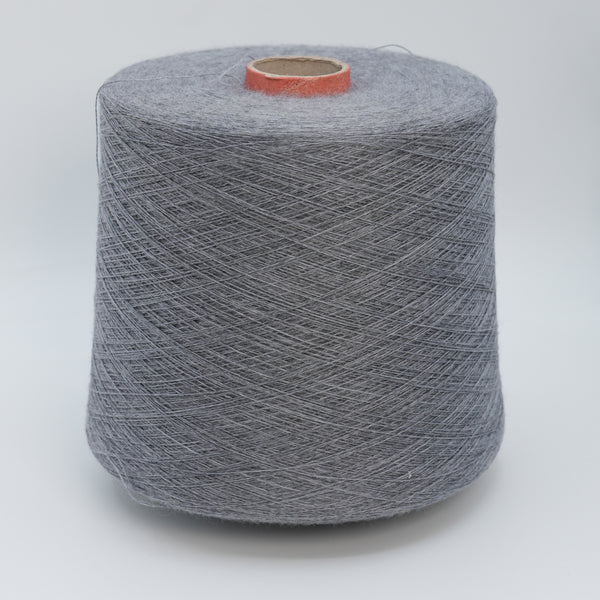 Leonora 2/3000 · 1500m/1640yds per 100g/3.5oz · Super Fine · 100WV