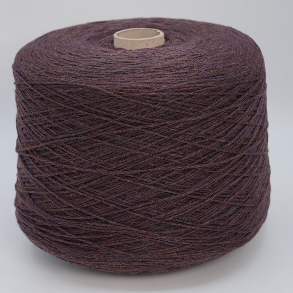 Kyle 3/13000, 433m/474yds per 100g/3.5oz, 100% Merino