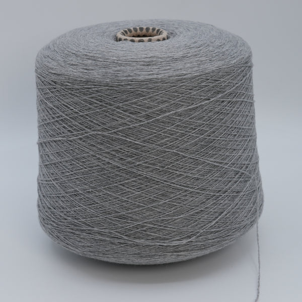 Absolute 2/28000, 1400m/1531yds per 100g/3.5oz, 100% Merino