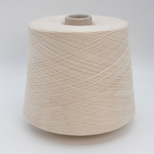 Giada 2/28000, 1400m/1531yds per 100g/3.5oz, 100% Cashmere