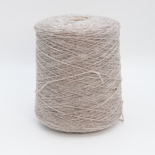 Atena 2/9000, 450m/492yds per 100g/3.5oz, 100% Wool
