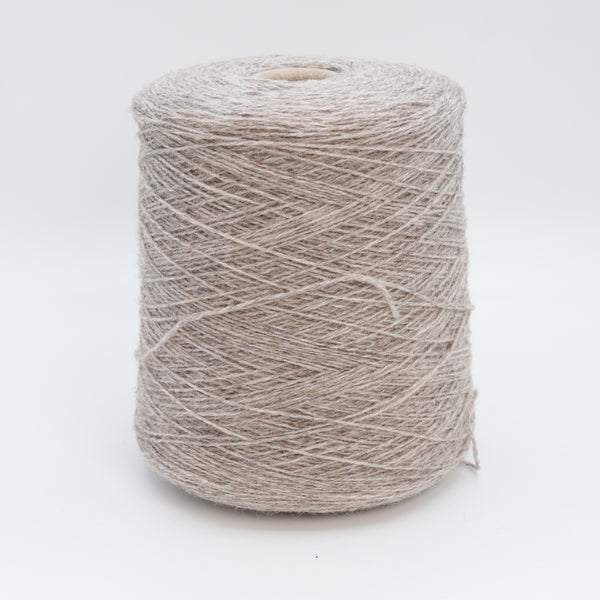 Atena 2/9000, 450m/492yds per 100g/3.5oz, 100% Wool