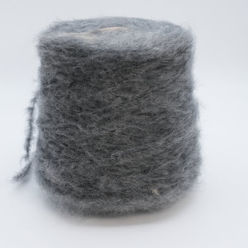 Gnomo 2100, 210m/230yds per 100g/3.5oz, Fluffy Merino Blend