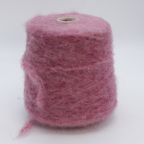 Gnomo 2100, 210m/230yds per 100g/3.5oz, Fluffy Merino Blend