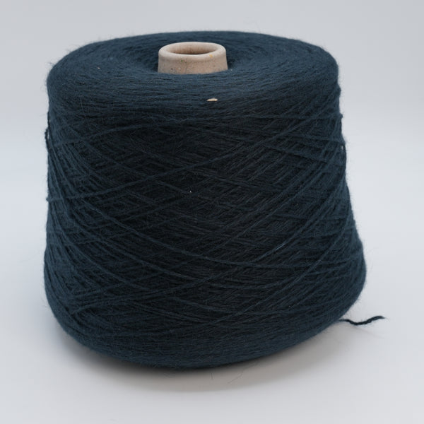 Minnie 2/10, 500m/547yds per 100g/3.5oz, Fluffy Angora Blend