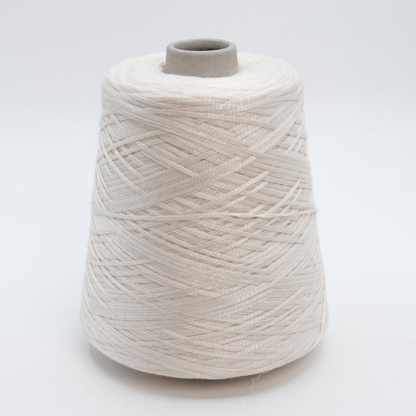 Fettuccia Seta 4200, 420m/459yds per 100g/3.5oz, Ribbon 100% Silk