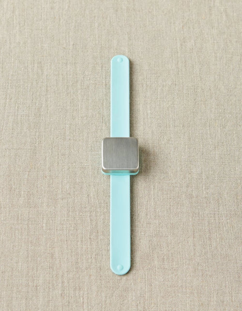 Cocoknits Maker's Keep magnetic wristband in Blue