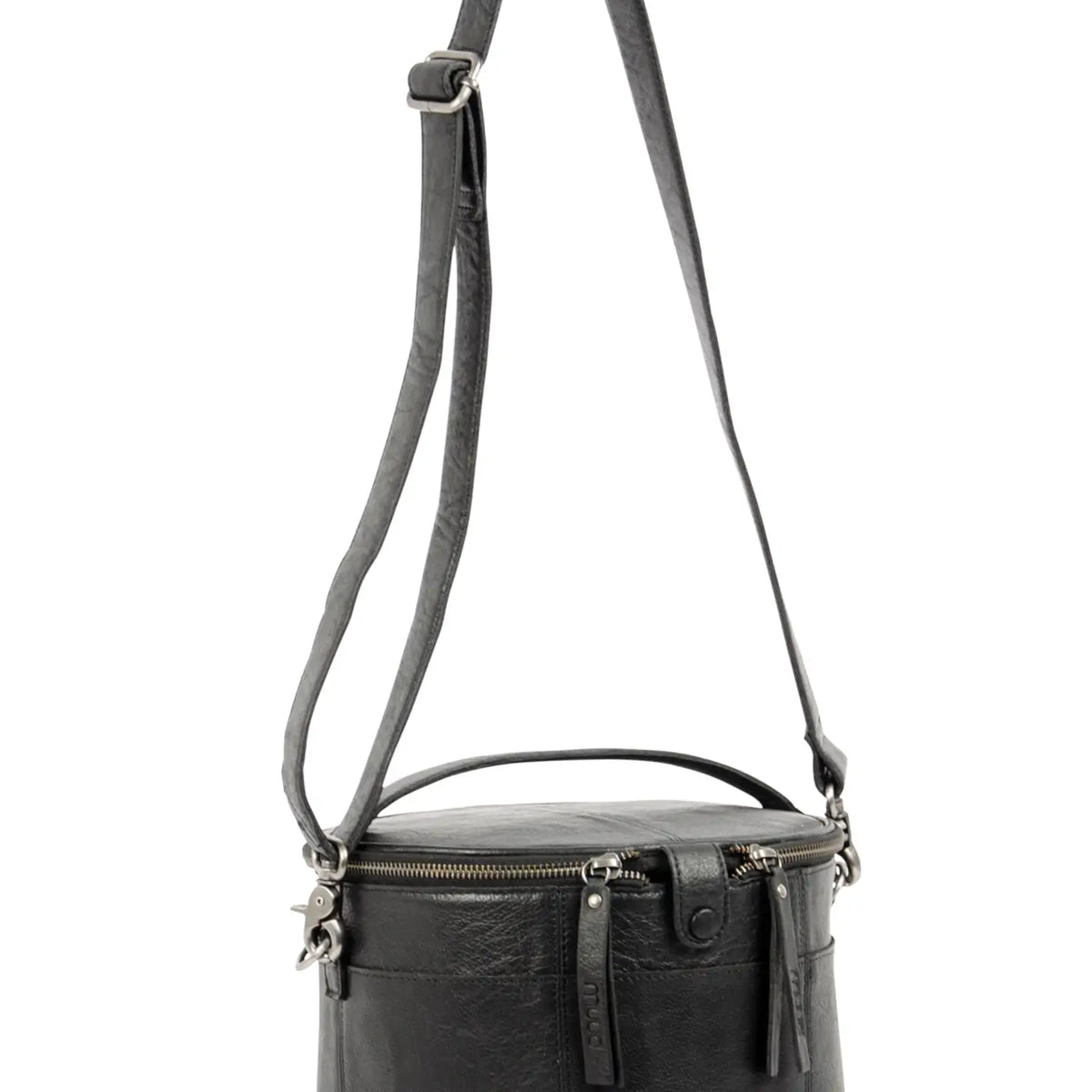 Muud Enturn Leather Project Bag | Black. Project bag with a long shoulder strap.