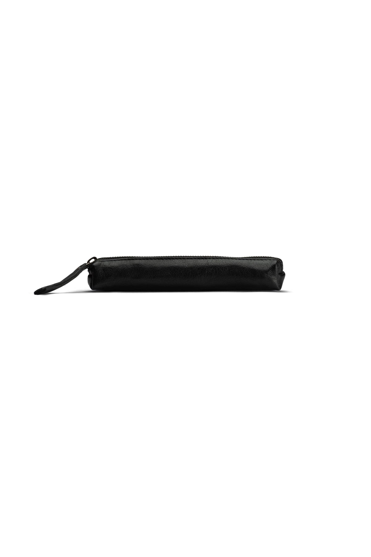 Muud Hee Case | Slim Leather Pouch in Black.