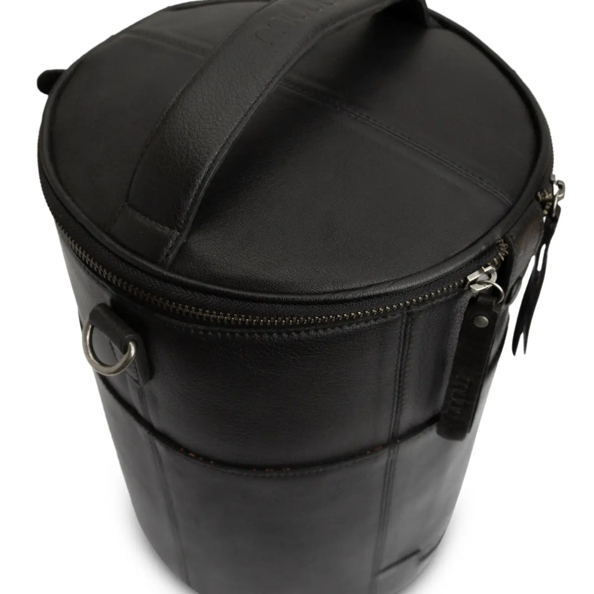 Muud Saturn XL Leather Project Bag in Black. Angled view of the zipped lid.